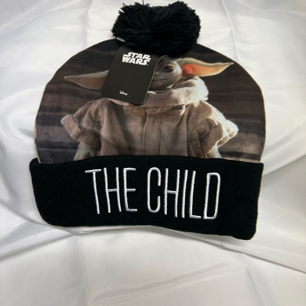 Star Wars The Mandalorian The Child Sublimated Cuff Pom Beanie